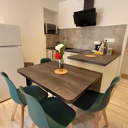 Appartement Recemment Renove Saint-Léger Exterior foto