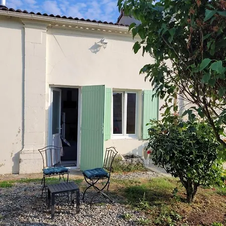 Appartement Recemment Renove Saint-Léger Exterior foto